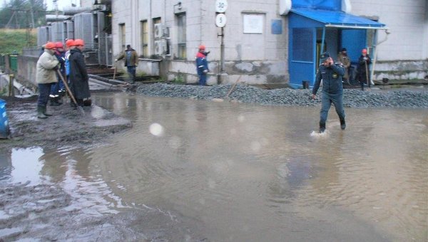 Вода затопила Маткожненскую ГЭС в Карелии